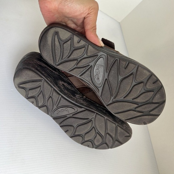 BOC Born Women's Sz 8 Brown Leather Slip On Clogs 2" Wedge Mules Y2K Buckle - Picture 9 of 12